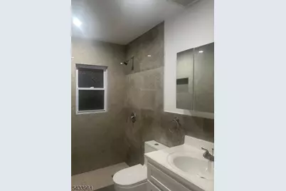 152 Williams Ave, Hasbrouck Heights, NJ 07604 - Photo 6