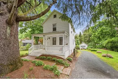 10 Bodnar St, Bernardsville, NJ 07924 - Photo 4