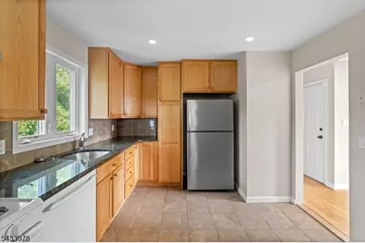 2 Andrew Ct #2, Bloomfield, NJ 07003 - Photo 8