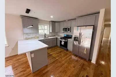144 Fabyan Pl, Newark, NJ 07112 - Photo 12