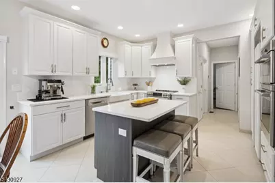 50 Scheurman Ter, Green Brook Township, NJ 07059 - Photo 14