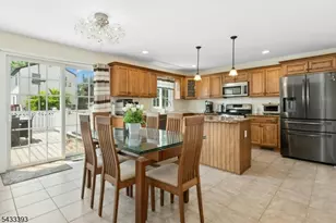 33 Stanton St, Clark Township, NJ 07066 - Photo 10