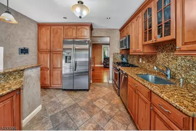 1075 Sherman Ave, South Plainfield, NJ 07080 - Photo 8