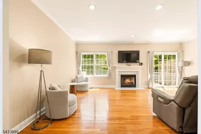 103 Emily Pl, Parsippany, NJ 07054 - Photo 10