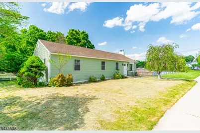506 Warren St, Hackettstown, NJ 07840 - Photo 4