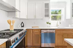 506 Warren St, Hackettstown, NJ 07840 - Photo 16