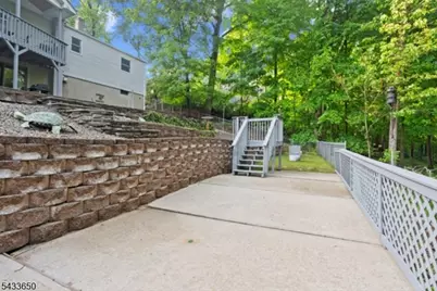 17 Foxhill Ln, Ringwood, NJ 07456 - Photo 46