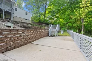 17 Foxhill Ln, Ringwood, NJ 07456 - Photo 46