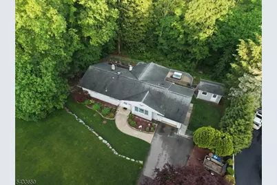 17 Foxhill Ln, Ringwood, NJ 07456 - Photo 50