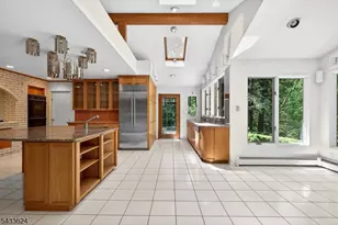 53 Joan Dr, Watchung, NJ 07069 - Photo 10