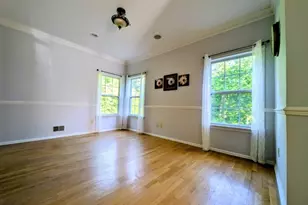 20 Cambridge Ct, Montgomery Township, NJ 08540 - Photo 4