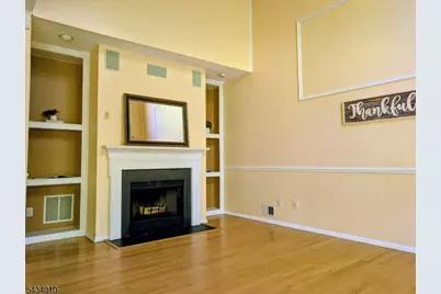 20 Cambridge Ct, Montgomery Township, NJ 08540 - Photo 4