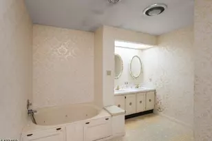 110 Edgewood Ave, Green Brook Township, NJ 08812 - Photo 20