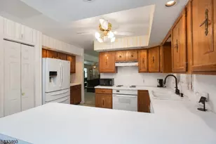 110 Edgewood Ave, Green Brook Township, NJ 08812 - Photo 4