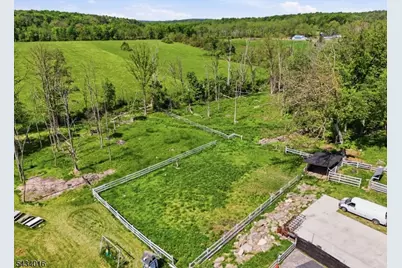 525 Hope-Blairstown Rd, Hope Township, NJ 07825 - Photo 4
