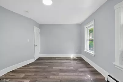 582 Roseberry St, Phillipsburg, NJ 08865 - Photo 12