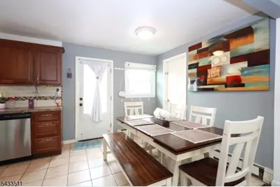 527 E Main St, Bridgewater, NJ 08807 - Photo 10