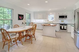 47 Lisa Dr, Chatham Township, NJ 07928 - Photo 4