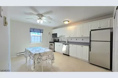 580 Bloomfield Ave #6A, West Caldwell, NJ 07006 - Photo 4