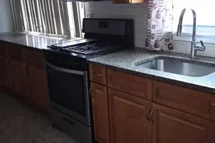 5 General Karge Ct, Elizabeth, NJ 07202 - Photo 6