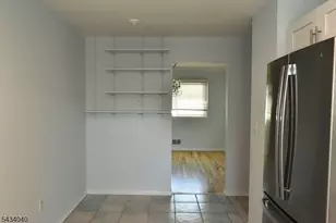 10 Garden Dr, Elmwood Park, NJ 07407 - Photo 12