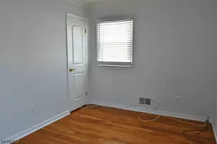 10 Garden Dr, Elmwood Park, NJ 07407 - Photo 22
