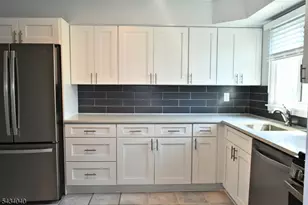 10 Garden Dr, Elmwood Park, NJ 07407 - Photo 10