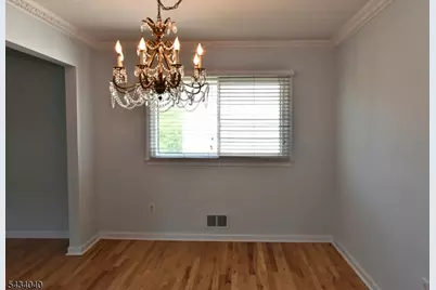 10 Garden Dr #2, Elmwood Park, NJ 07407 - Photo 8
