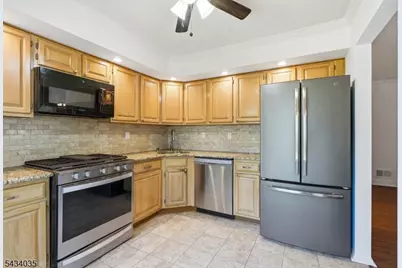 62 Gregory Ln #62, Franklin Township, NJ 08823 - Photo 10
