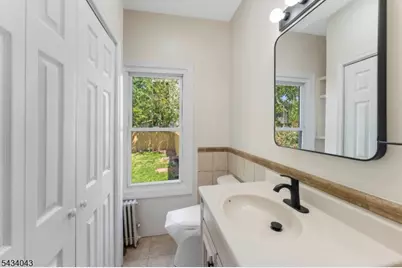308 Rosehill Pl, Elizabeth, NJ 07202 - Photo 10