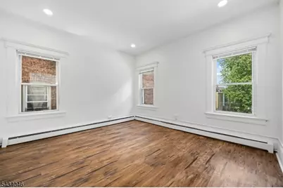 94 Eaton Pl, East Orange, NJ 07017 - Photo 8