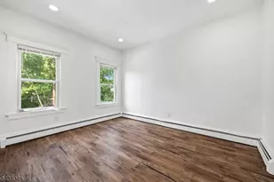 94 Eaton Pl, East Orange, NJ 07017 - Photo 10