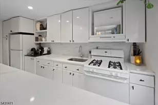 201 16th St, Union City, NJ 07087 - Photo 20