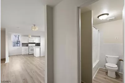 201 16th St, Union City, NJ 07087 - Photo 6