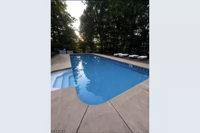 625 Maxim Dr, Hopatcong, NJ 07821 - Photo 38