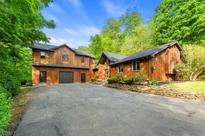 625 Maxim Dr, Hopatcong, NJ 07821 - Photo 1