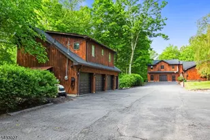 625 Maxim Dr, Hopatcong, NJ 07821 - Photo 4