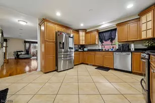 268 Bell Ave, Lodi, NJ 07644 - Photo 10