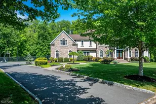 7 Alton Way, Scotch Plains Township, NJ 07076 - Photo 2