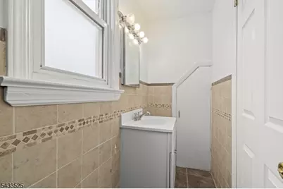 1335 Burnet Ave, Union Township, NJ 07083 - Photo 14
