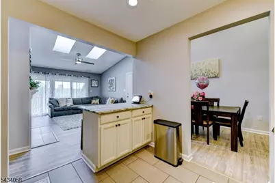 121 Woodward Lane, Bernards Township, NJ 07920 - Photo 10