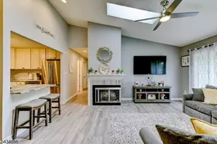 121 Woodward Ln, Bernards Township, NJ 07920 - Photo 2