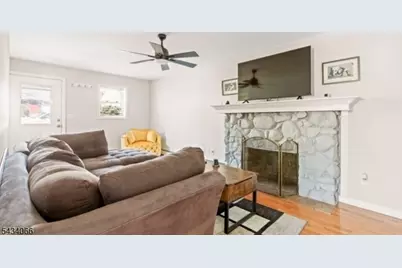 8 Navajo Ave, Parsippany, NJ 07034 - Photo 6