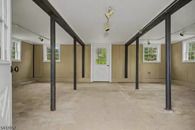 80 Valley Crest Rd, Clinton Township, NJ 08801 - Photo 8
