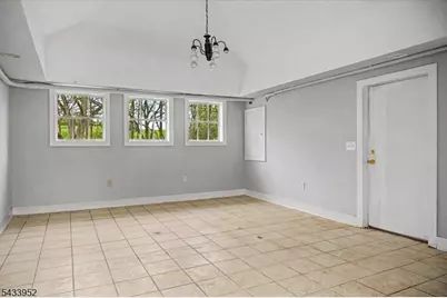 80 Valley Crest Rd, Clinton Township, NJ 08801 - Photo 18