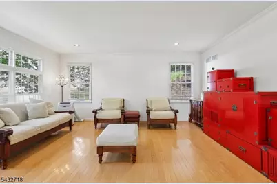 8 Pring Ct, West Orange Township, NJ 07052 - Photo 8