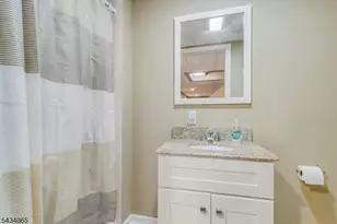 22 Hunters Cir, Tewksbury Township, NJ 08833 - Photo 24