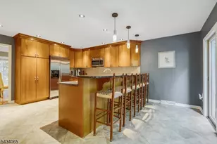 22 Hunters Cir, Tewksbury Township, NJ 08833 - Photo 6