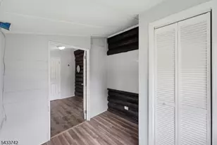 33 Hillside Ave, Jefferson Township, NJ 07460 - Photo 16
