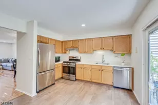 5 Heritage Square, Sayreville, NJ 08872 - Photo 20
